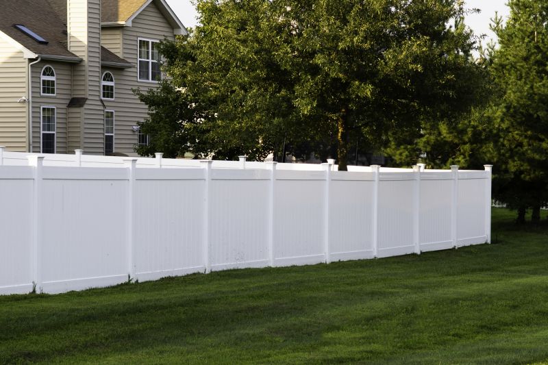 Vinyl Fence Replacement in South Houston, TX